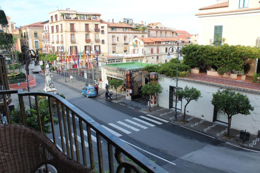 Piazza Tasso B&B Relais Sorrento Exterior photo