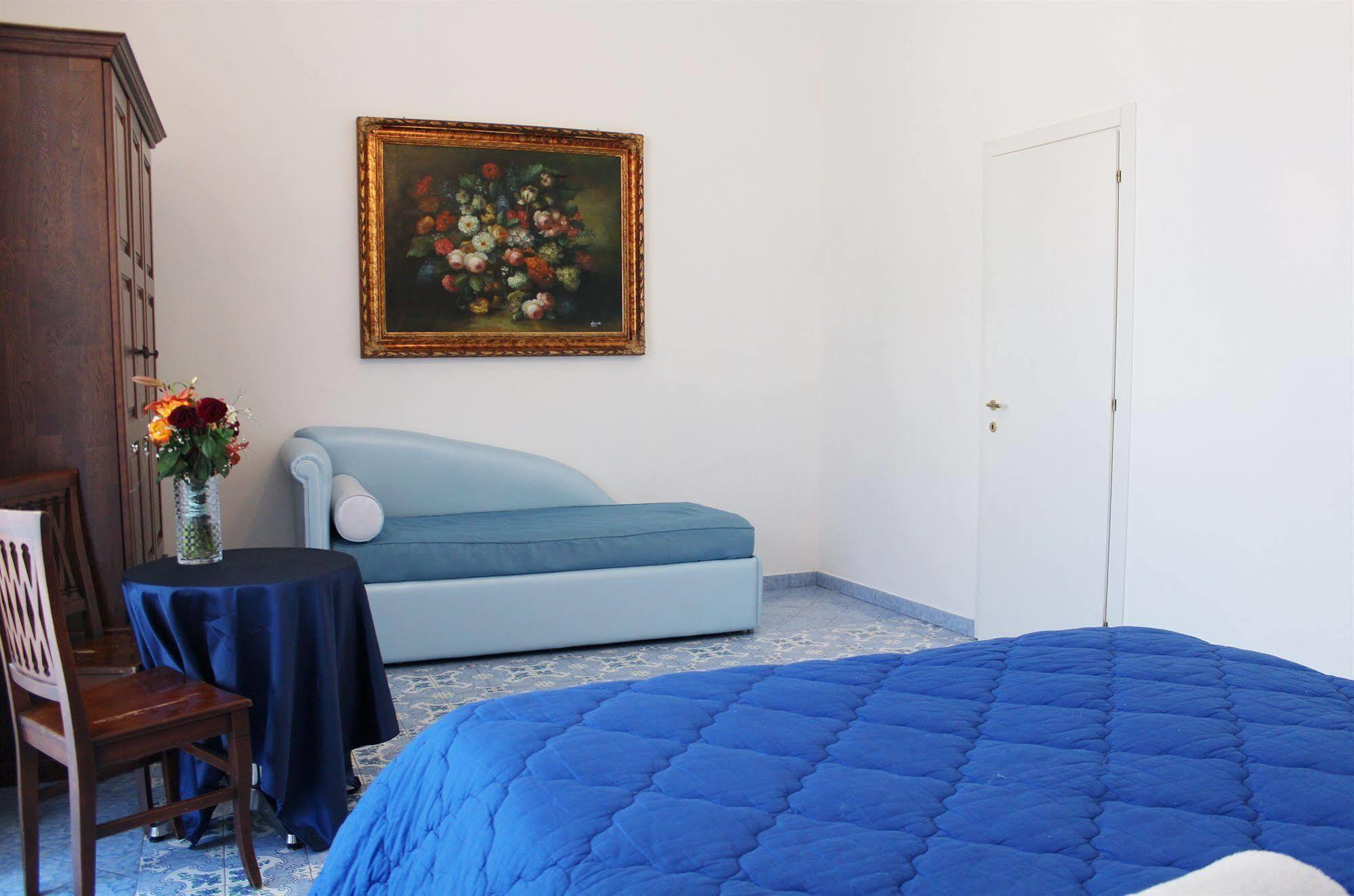 Piazza Tasso B&B Relais Sorrento Exterior photo